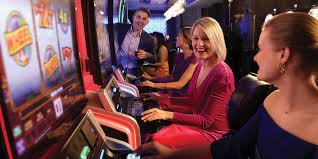 Menu kategori game laoban188 menampilkan sportsbook, live casino, slot, dan esports